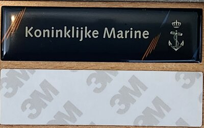 Koninklijke Marine plakplaatje 8x2 cm metaal